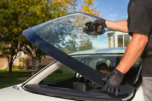 Windshield Repair Highland CA - Expert Auto Glass Repair and Replacement Services with San Bernardino Mobile Auto Glass